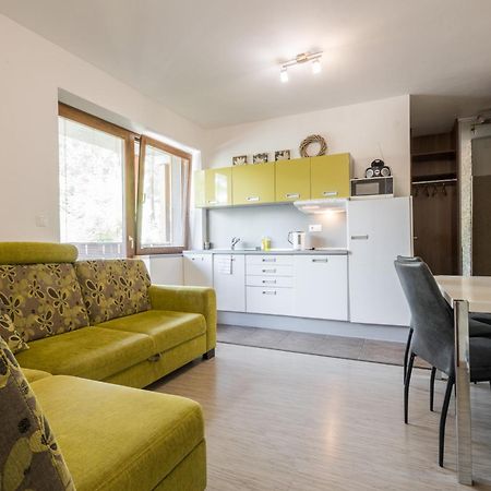 Fatrapark 2 Apartment 214 In Hrabovo With Bike Storage 루좀베로크 외부 사진